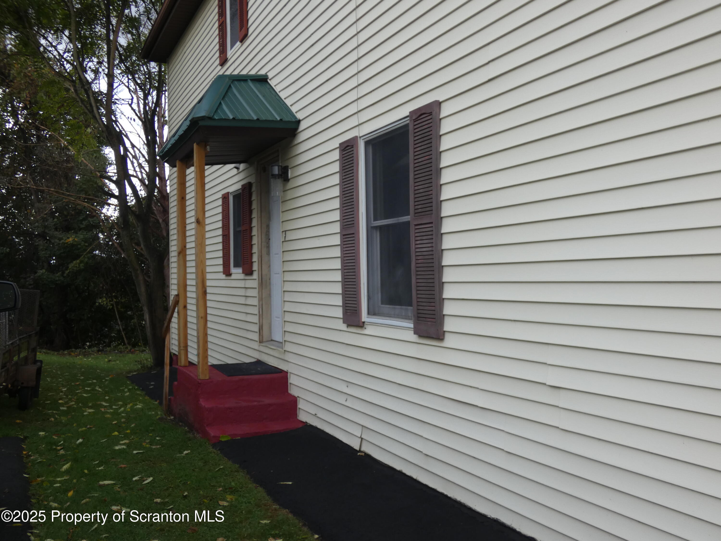 Olyphant, Pennsylvania 18447, United States, 3 Bedrooms Bedrooms, ,2 BathroomsBathrooms,Residential,Active,249379