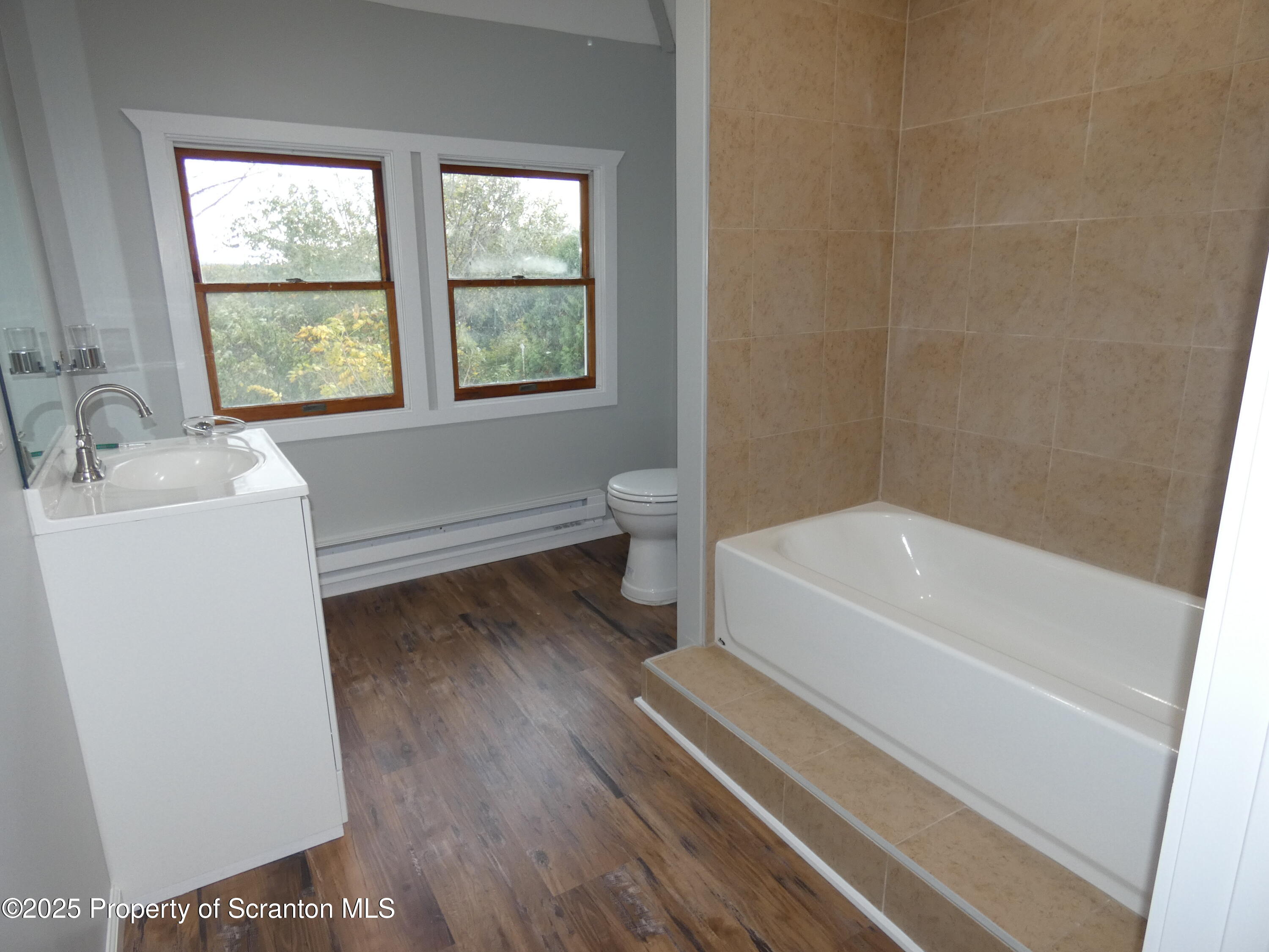 Olyphant, Pennsylvania 18447, United States, 3 Bedrooms Bedrooms, ,2 BathroomsBathrooms,Residential,Active,249379