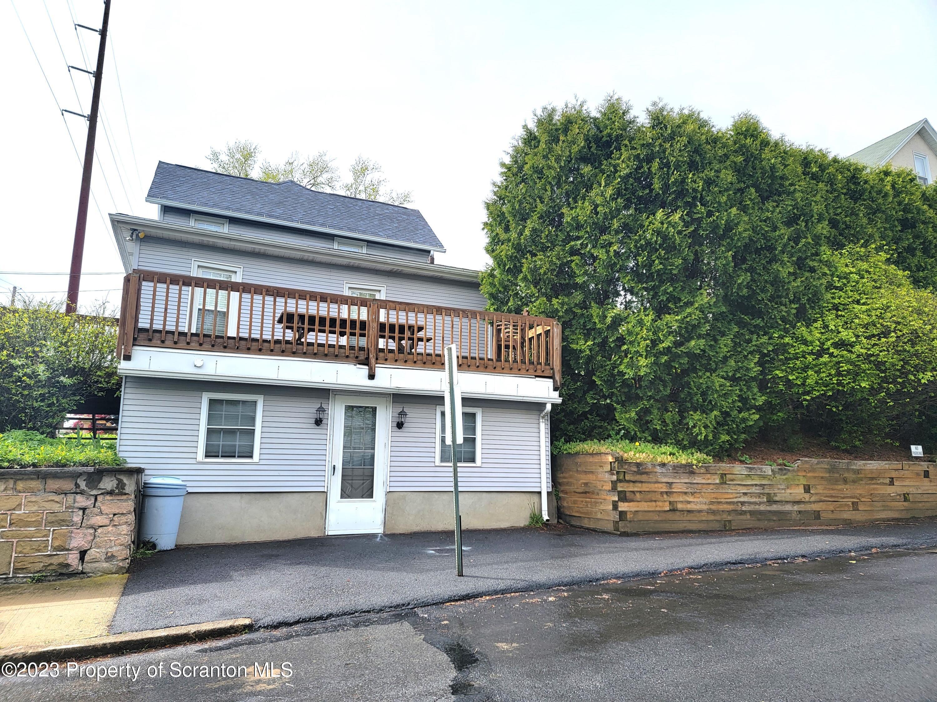 Photo 1 of 9 — 1817 Ash Street B, Scranton, PA 18510