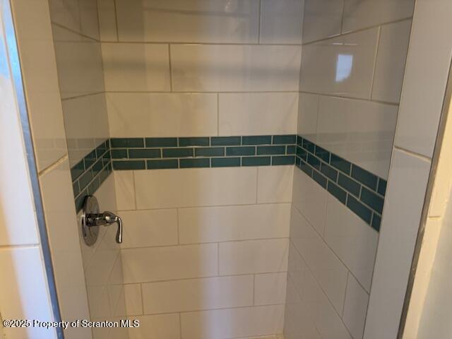 Duryea, Pennsylvania 18642, United States, 3 Bedrooms Bedrooms, ,2 BathroomsBathrooms,Residential,Active,158527