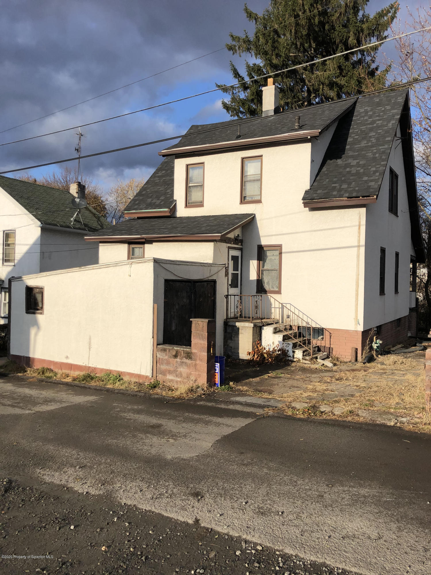 Photo 1 of 11 — 821 Rear Moosic Street, Scranton, PA 18505