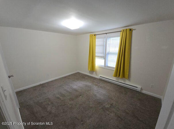 Mountaintop, Pennsylvania 18707, United States, 3 Bedrooms Bedrooms, ,2 BathroomsBathrooms,Residential,Pending,173165