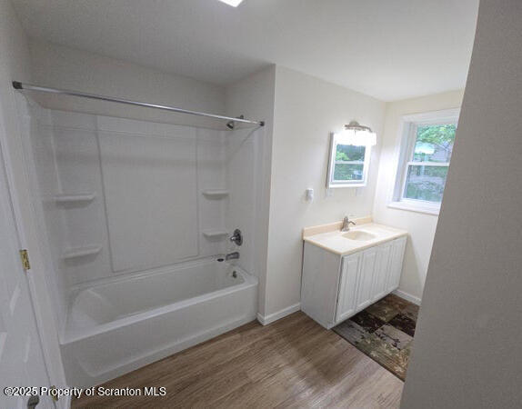 Mountaintop, Pennsylvania 18707, United States, 3 Bedrooms Bedrooms, ,2 BathroomsBathrooms,Residential,Pending,173165