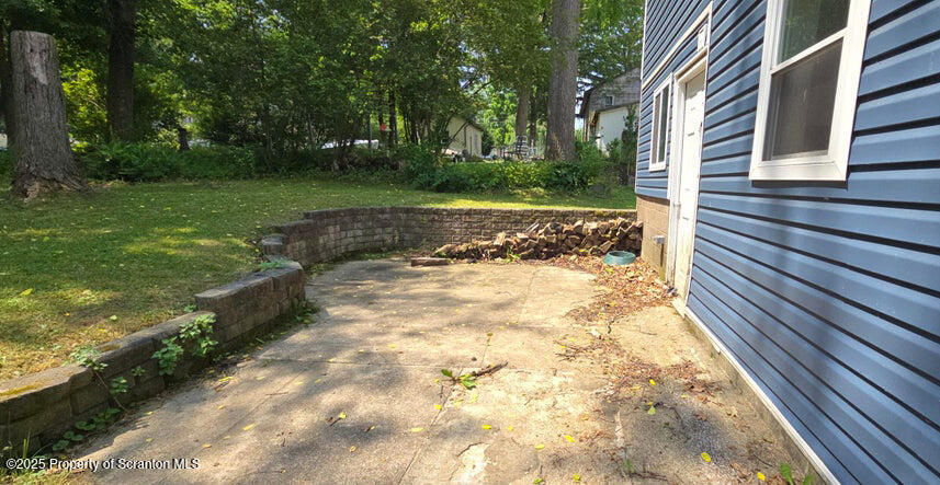 Mountaintop, Pennsylvania 18707, United States, 3 Bedrooms Bedrooms, ,2 BathroomsBathrooms,Residential,Pending,173165