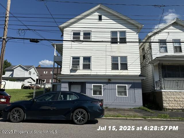 Scranton, Pennsylvania 18505, United States, 6 Bedrooms Bedrooms, ,3 BathroomsBathrooms,Residential,Pending,196249