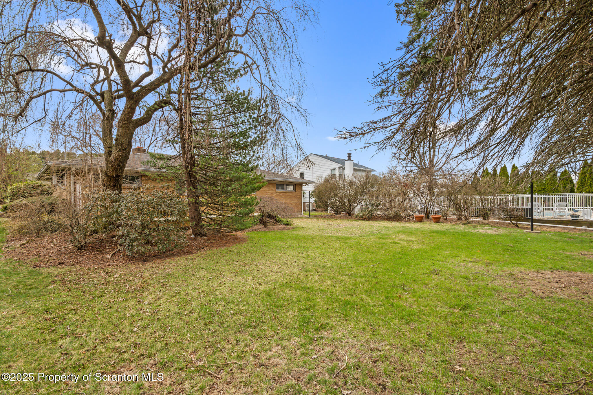 Old Forge, Pennsylvania 18518, United States, 3 Bedrooms Bedrooms, ,1 BathroomBathrooms,Residential,Pending,101009