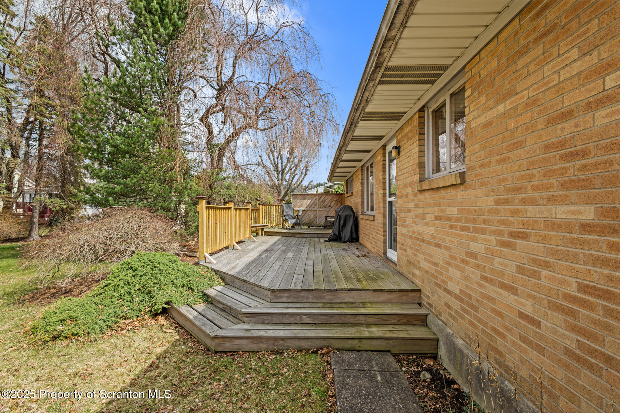 Old Forge, Pennsylvania 18518, United States, 3 Bedrooms Bedrooms, ,1 BathroomBathrooms,Residential,Pending,101009