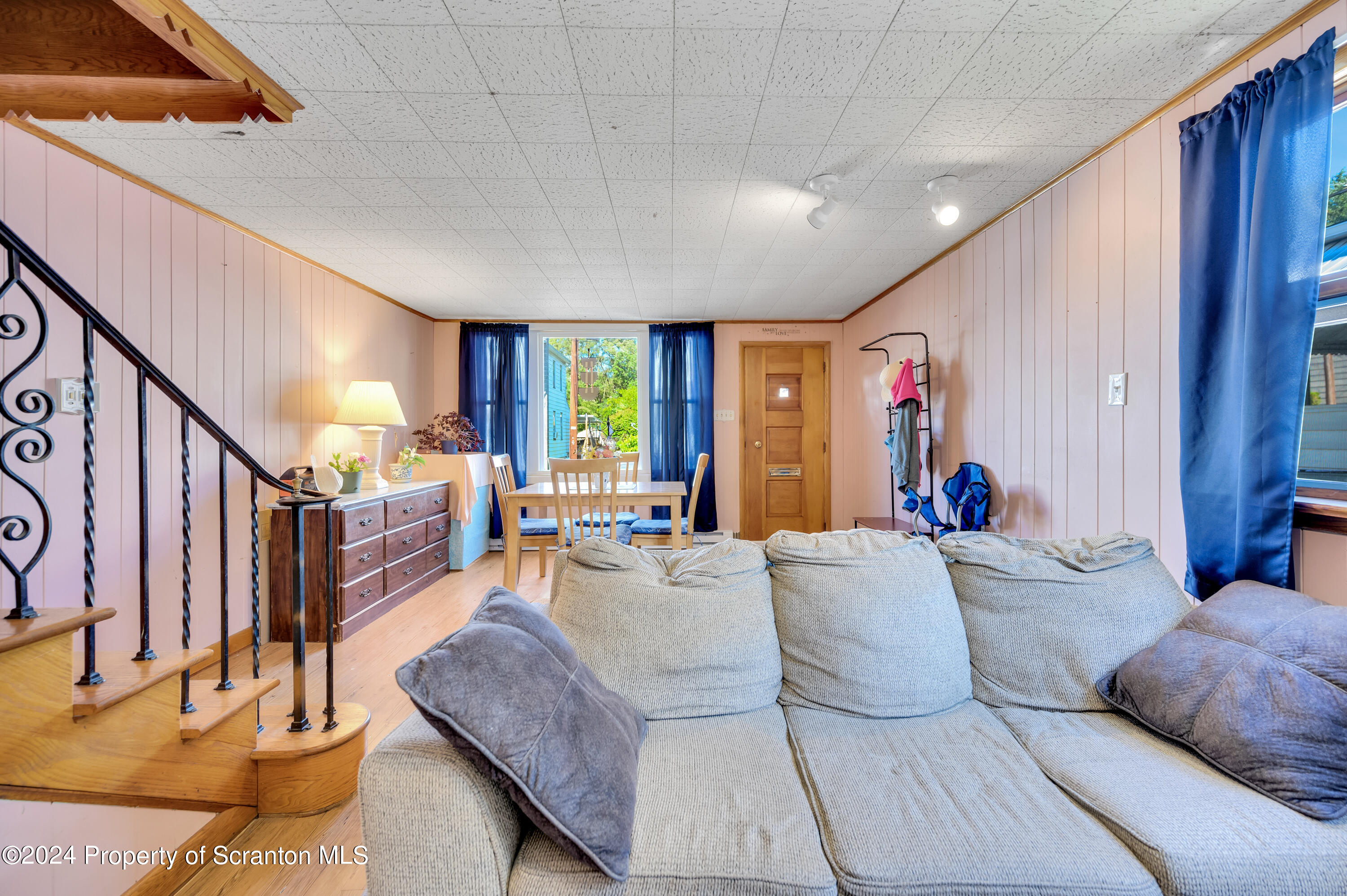 View Wilkes-Barre, PA 18705 house