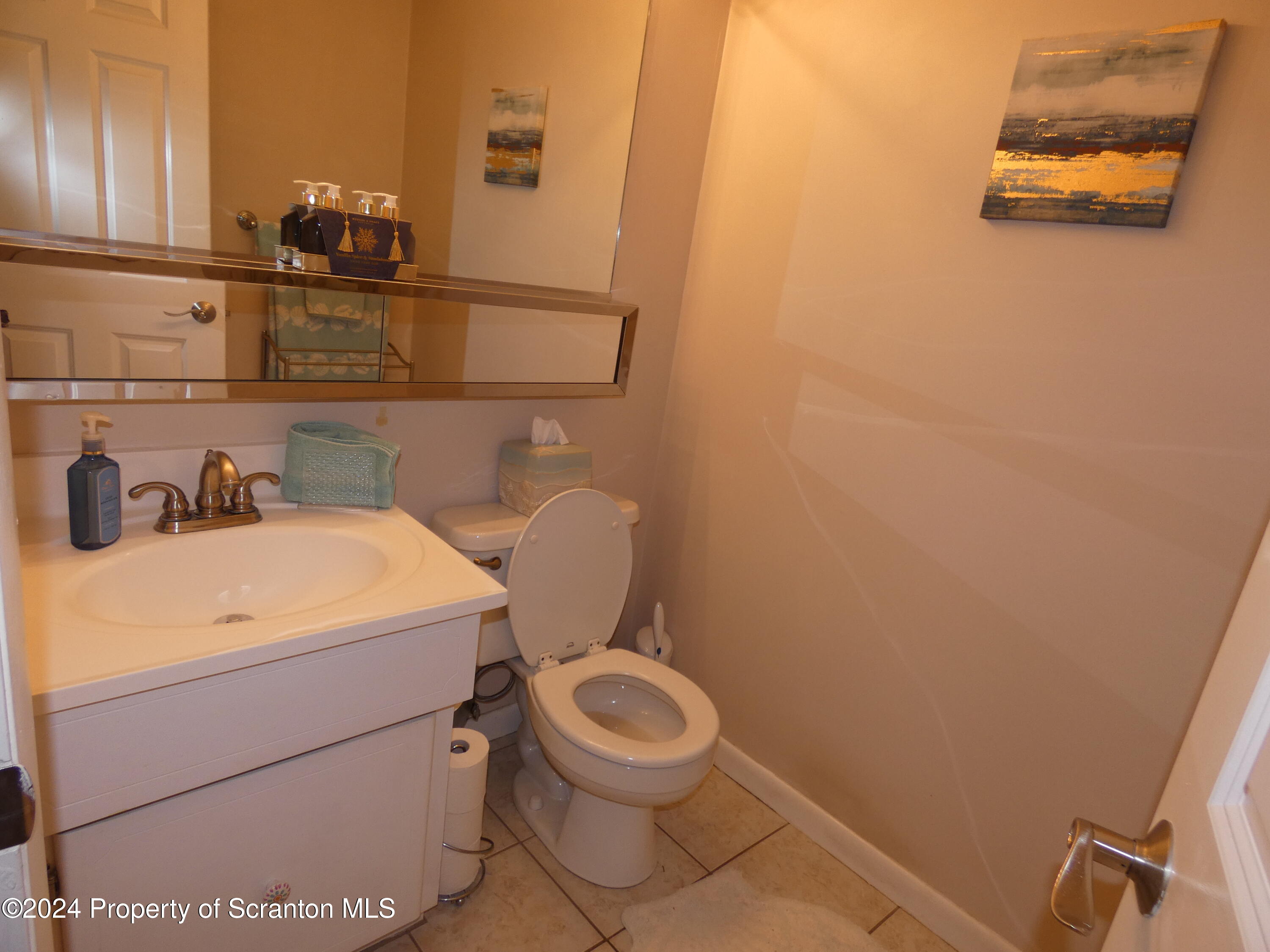 Clarks Summit, Pennsylvania 18411, United States, 2 Bedrooms Bedrooms, ,2 BathroomsBathrooms,Residential,Pending,36124