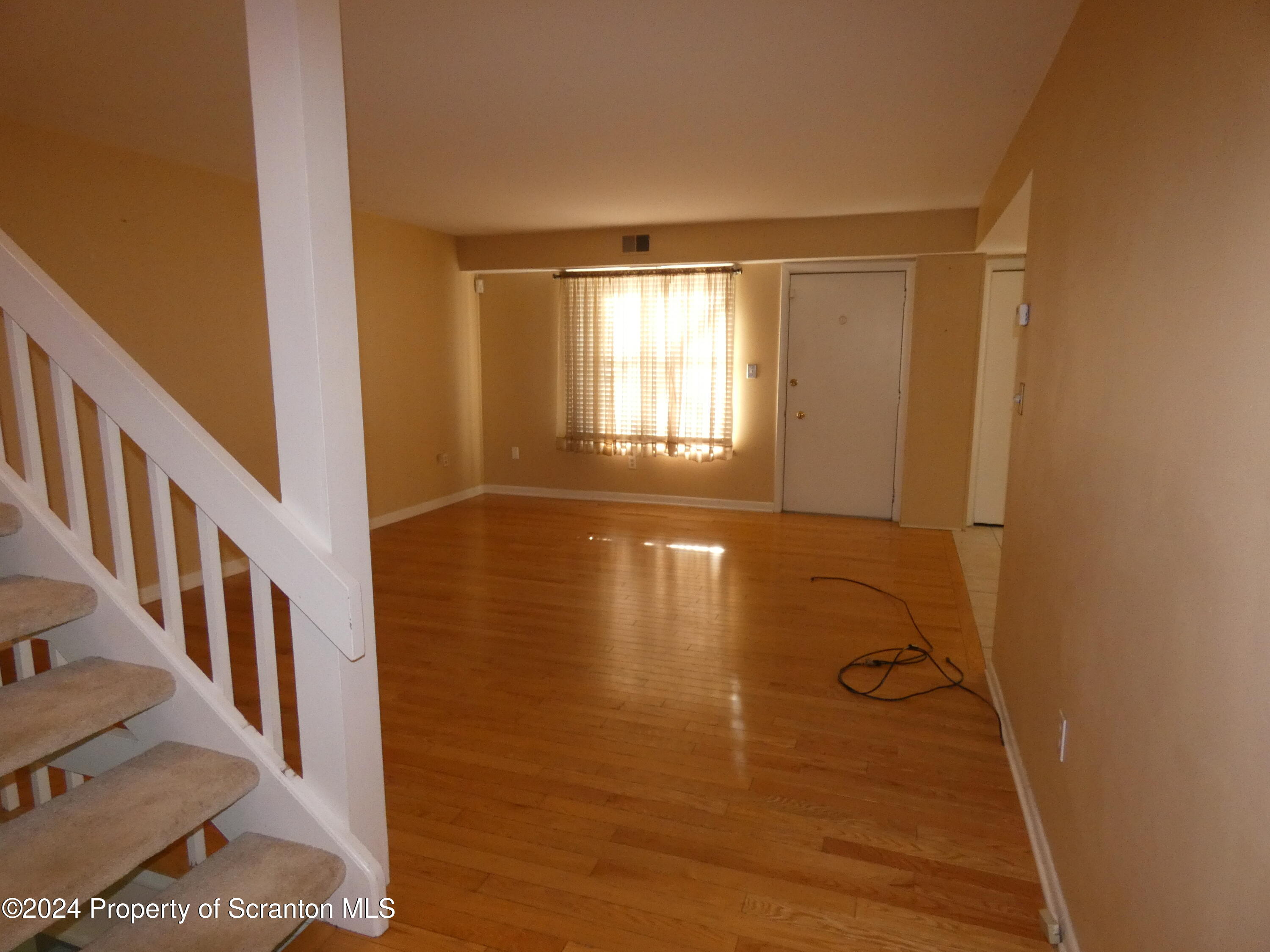 Clarks Summit, Pennsylvania 18411, United States, 2 Bedrooms Bedrooms, ,2 BathroomsBathrooms,Residential,Pending,36124