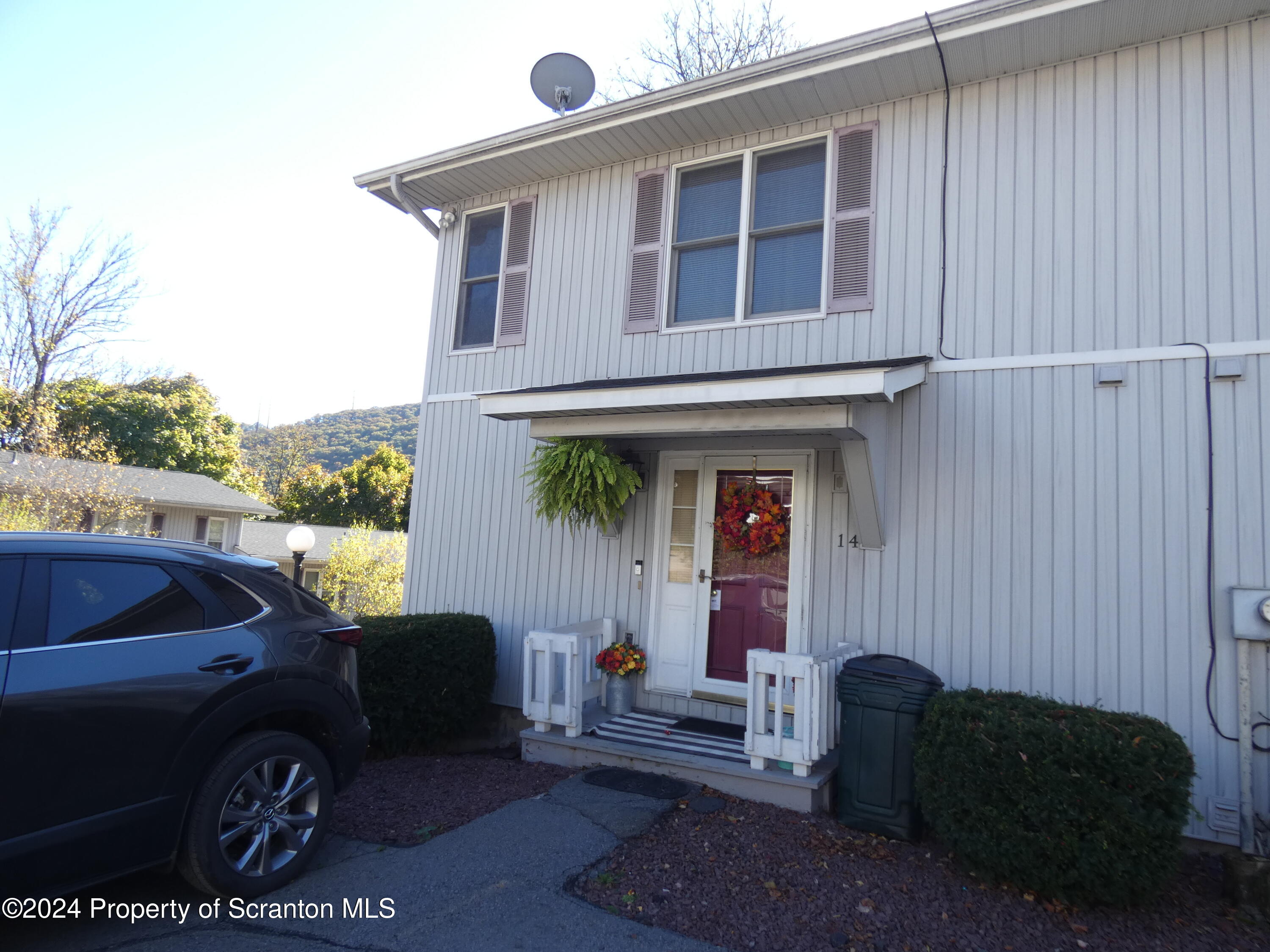 Clarks Summit, Pennsylvania 18411, United States, 2 Bedrooms Bedrooms, ,2 BathroomsBathrooms,Residential,Pending,36124