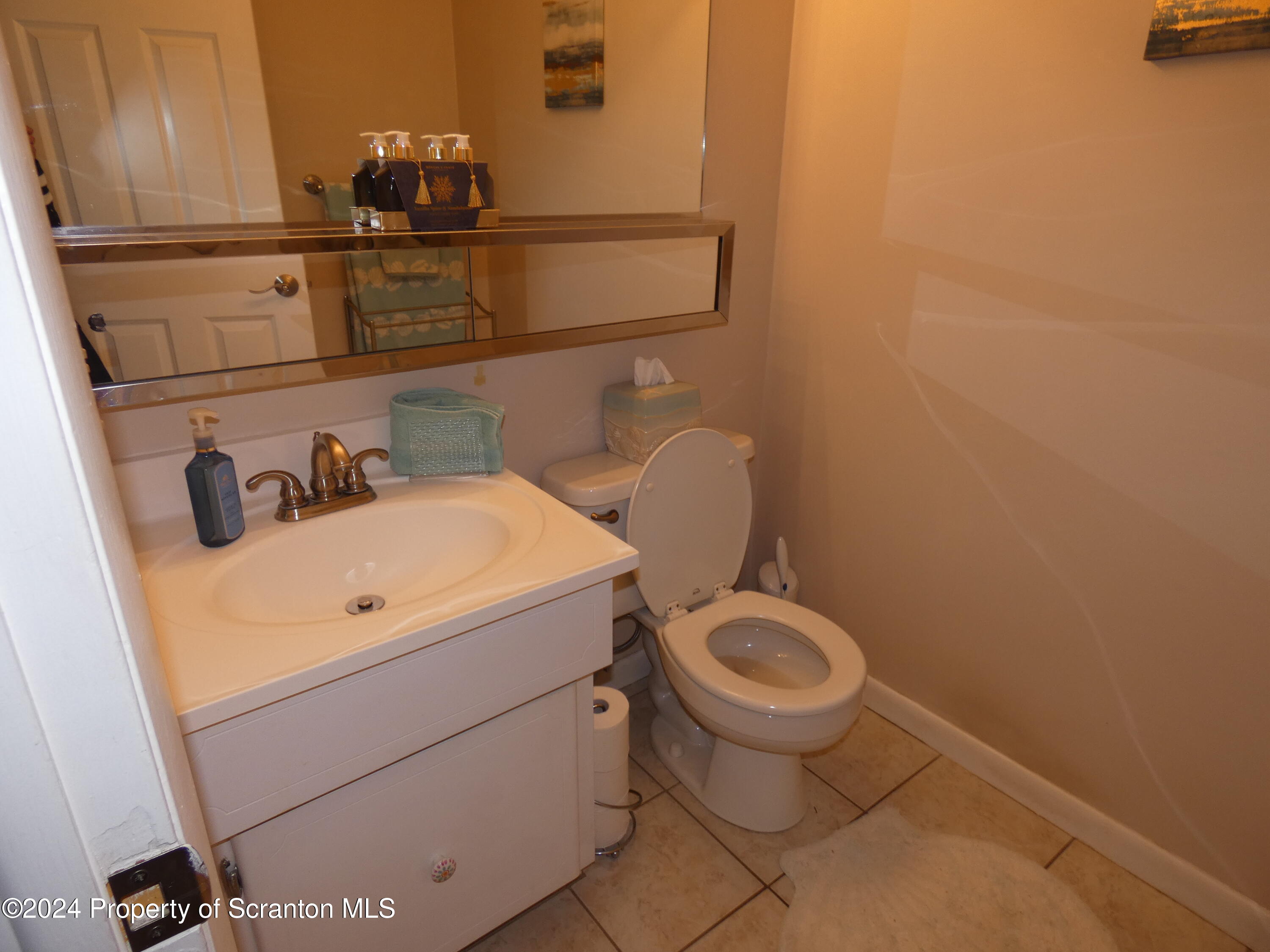 Clarks Summit, Pennsylvania 18411, United States, 2 Bedrooms Bedrooms, ,2 BathroomsBathrooms,Residential,Pending,36124