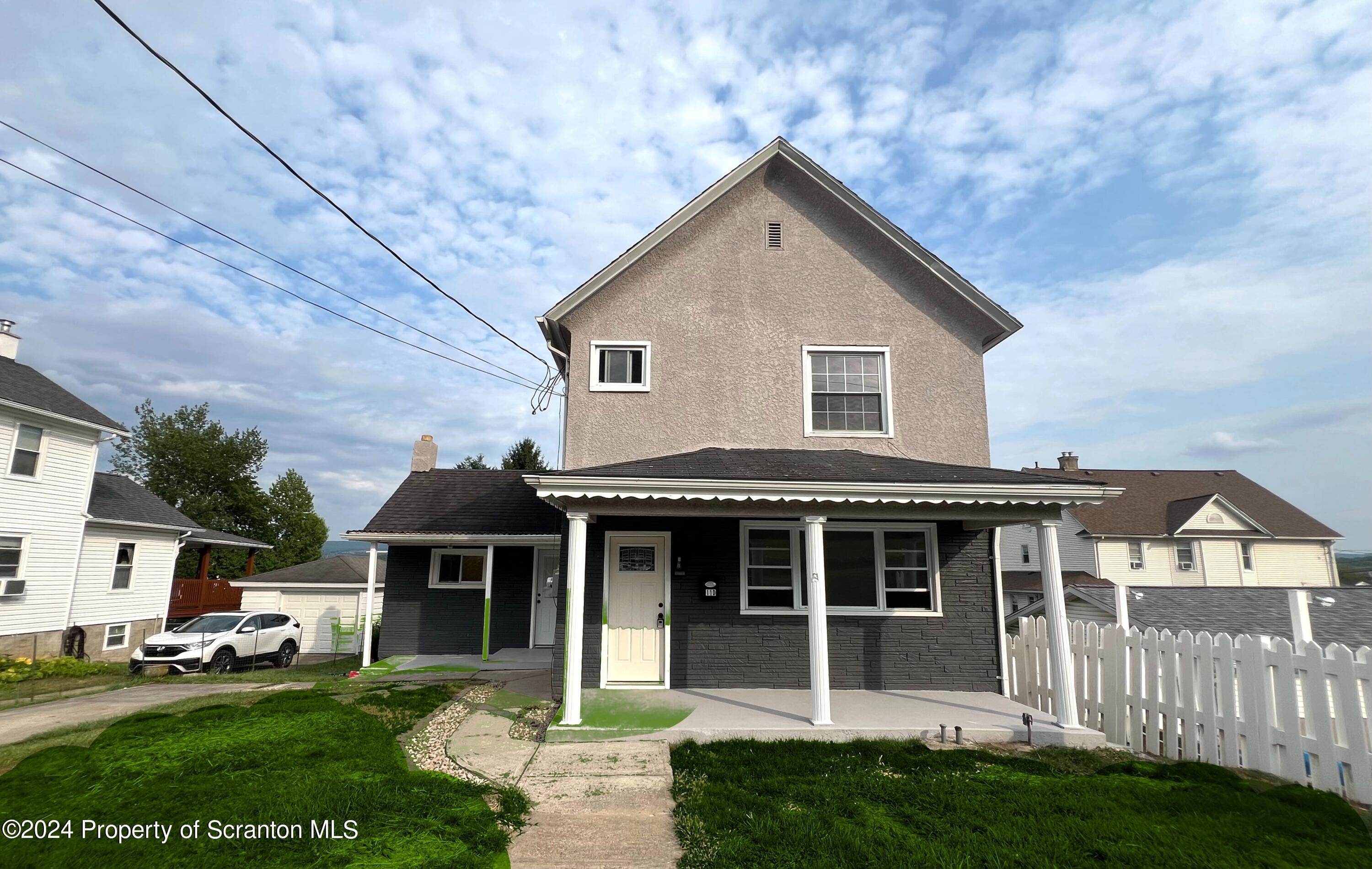 Photo 2 of 42 of 110 4th Street house