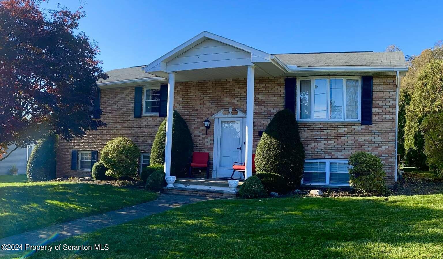 View Peckville, PA 18452 house