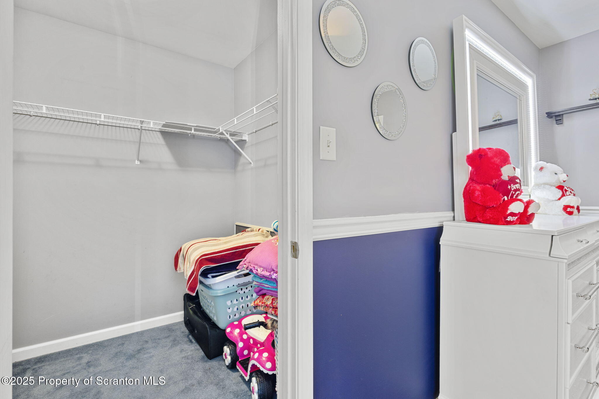 Scranton, Pennsylvania 18504, United States, 3 Bedrooms Bedrooms, ,3 BathroomsBathrooms,Residential,Active,16141