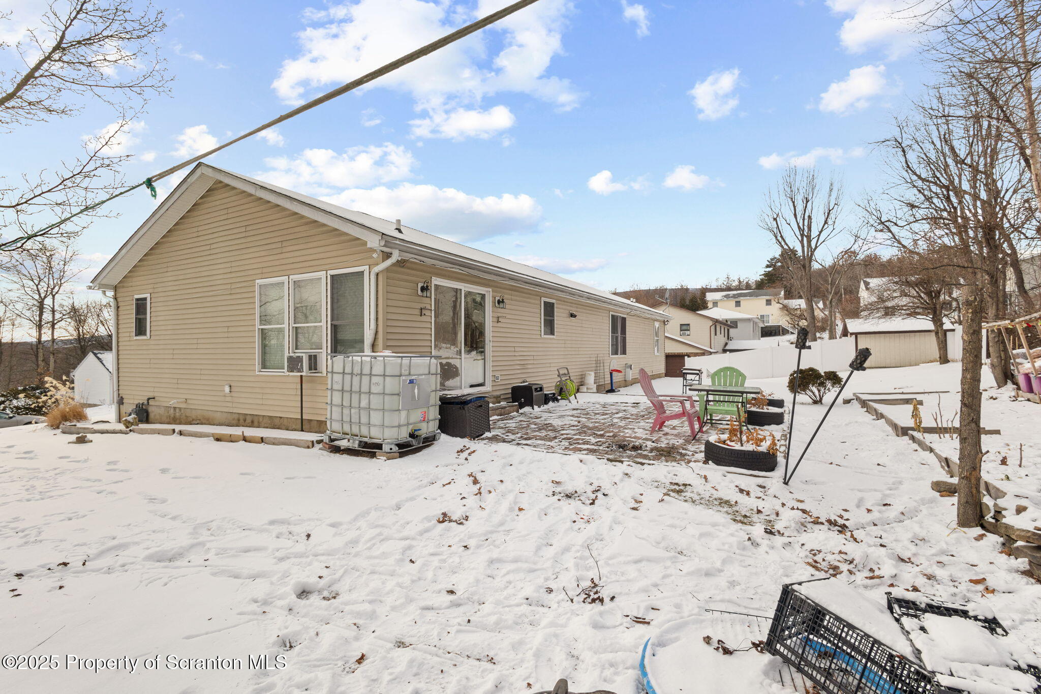 Scranton, Pennsylvania 18504, United States, 3 Bedrooms Bedrooms, ,3 BathroomsBathrooms,Residential,Active,16141