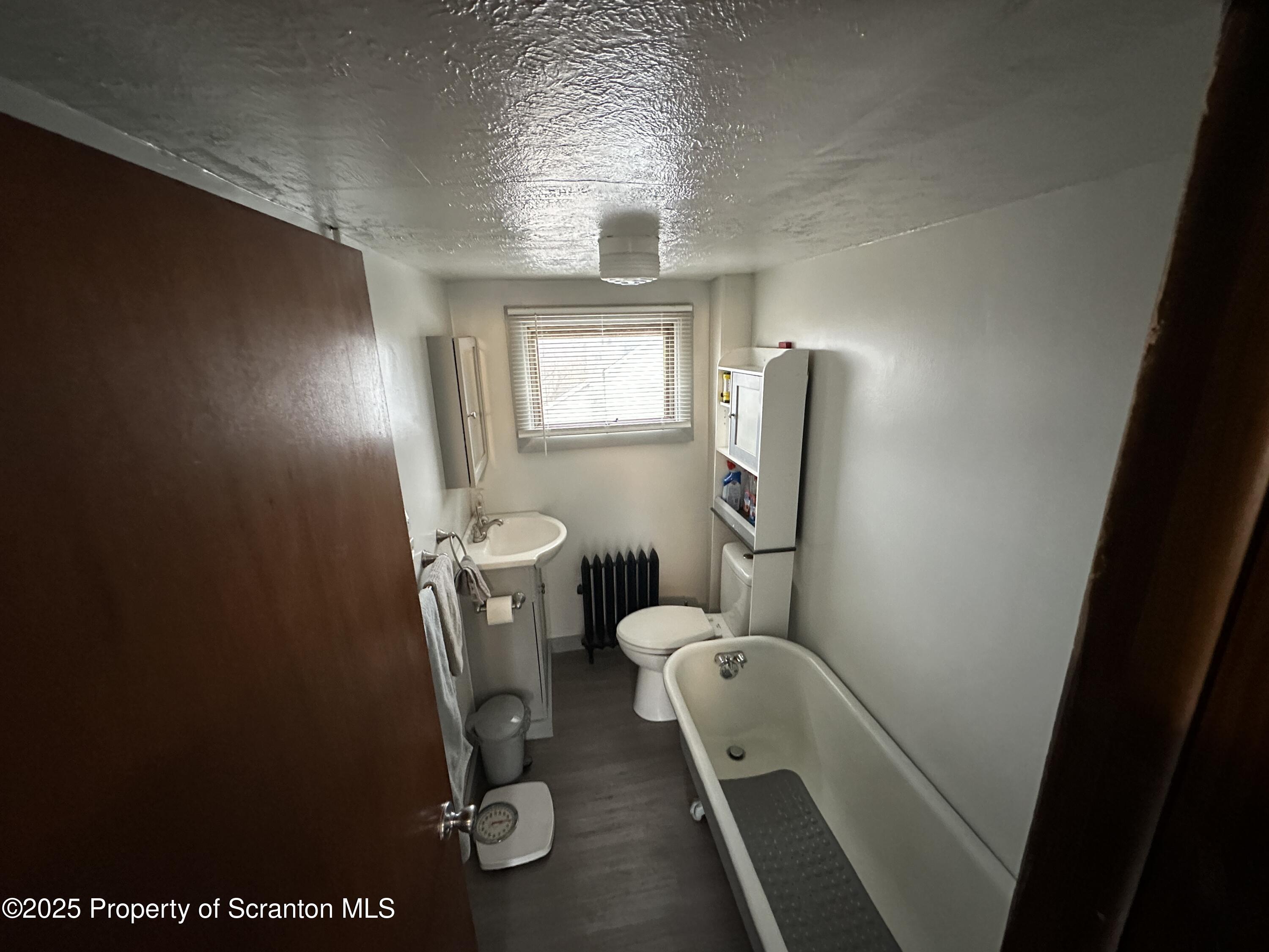 Pittston, Pennsylvania 18640, United States, 3 Bedrooms Bedrooms, ,2 BathroomsBathrooms,Residential,Active,16919