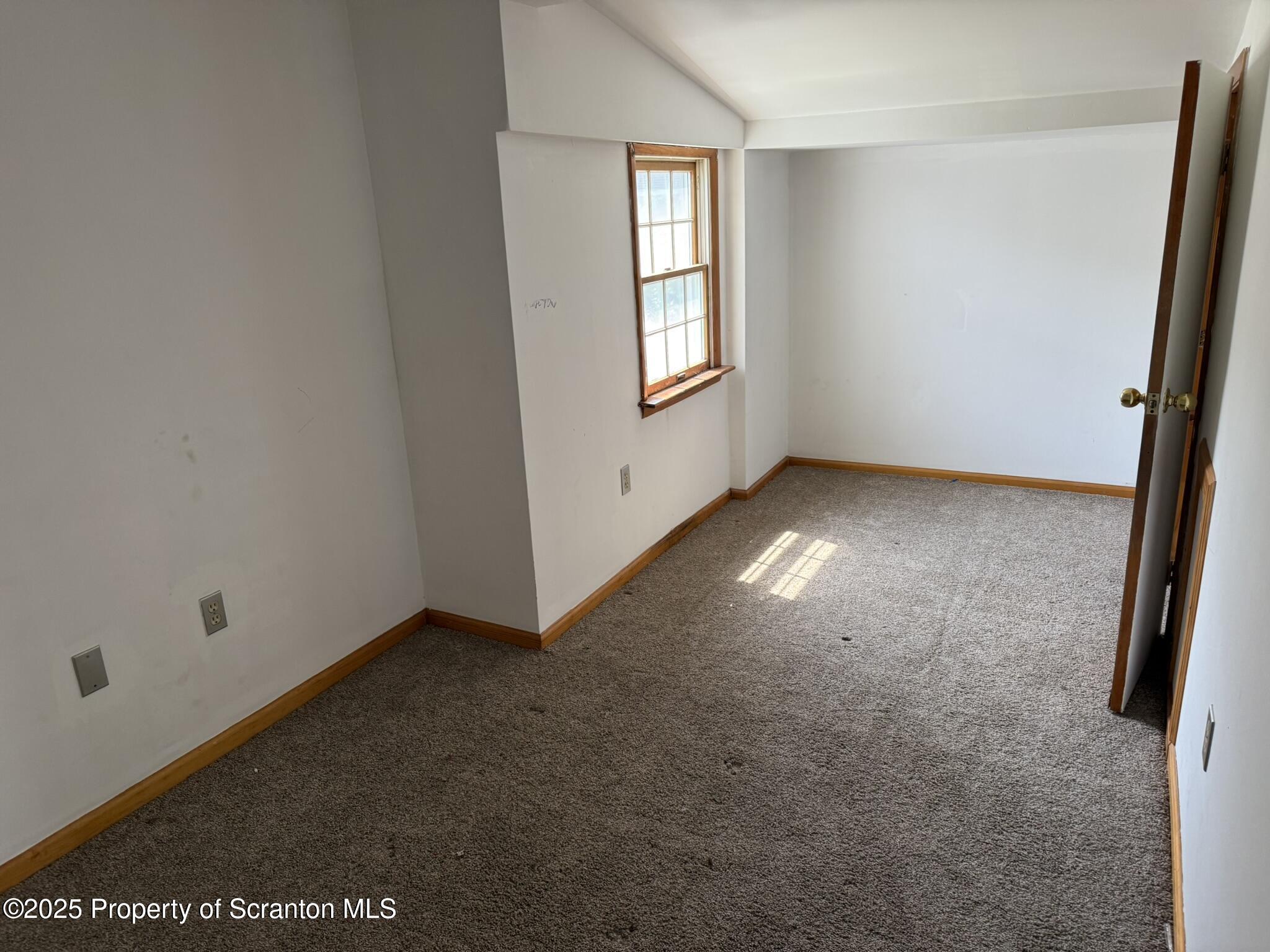 Hanover Twp, Pennsylvania 18706, United States, 3 Bedrooms Bedrooms, ,2 BathroomsBathrooms,Residential,Active,155181