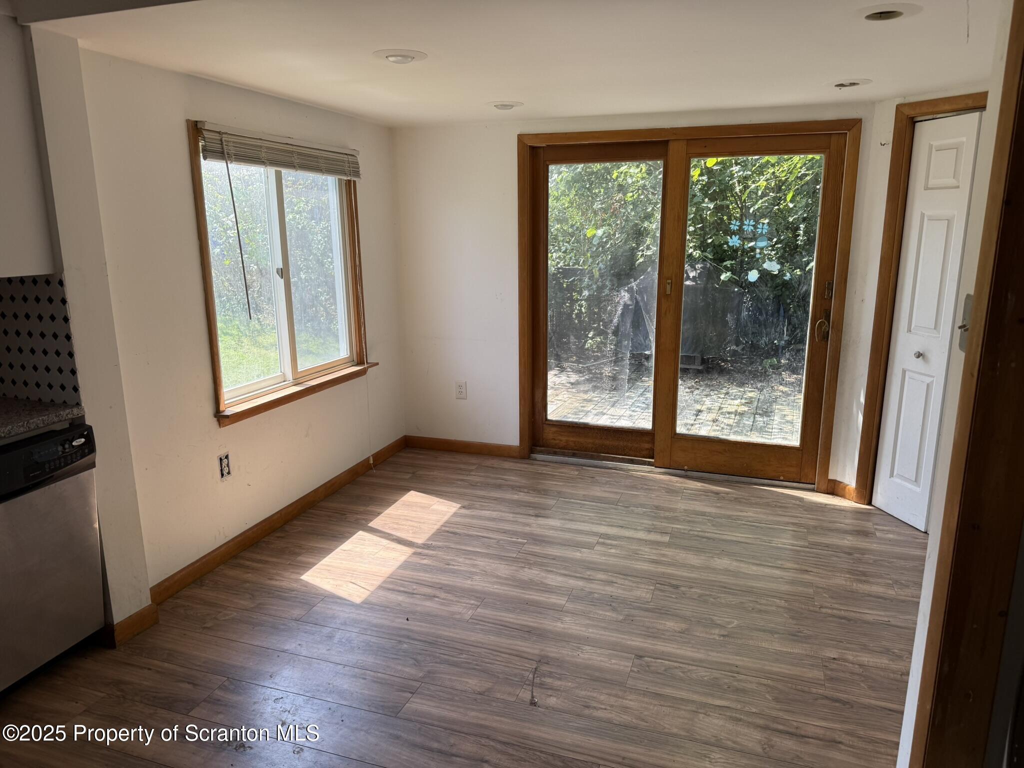 Hanover Twp, Pennsylvania 18706, United States, 3 Bedrooms Bedrooms, ,2 BathroomsBathrooms,Residential,Active,155181