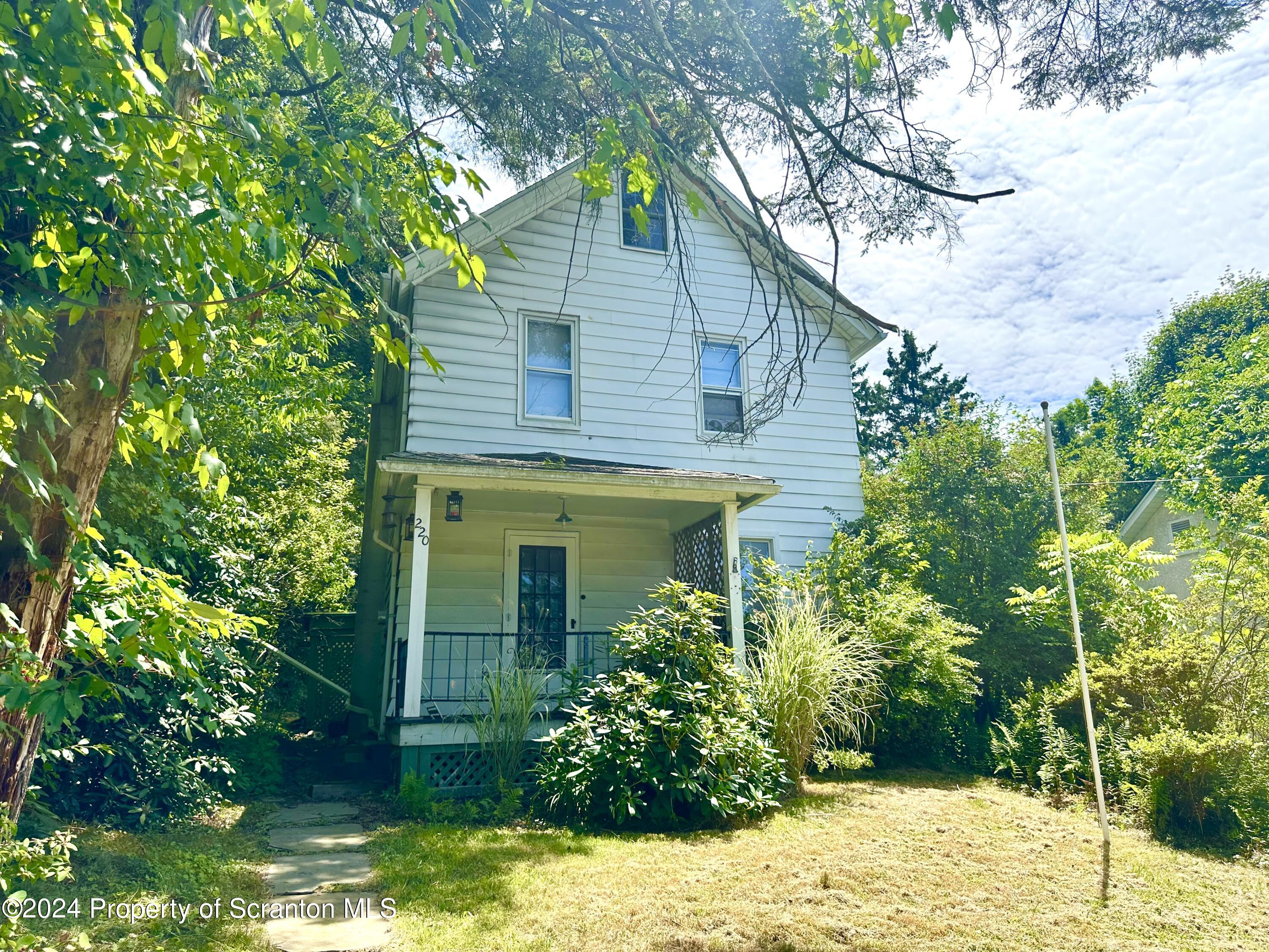 View Clarks Summit, PA 18411 house