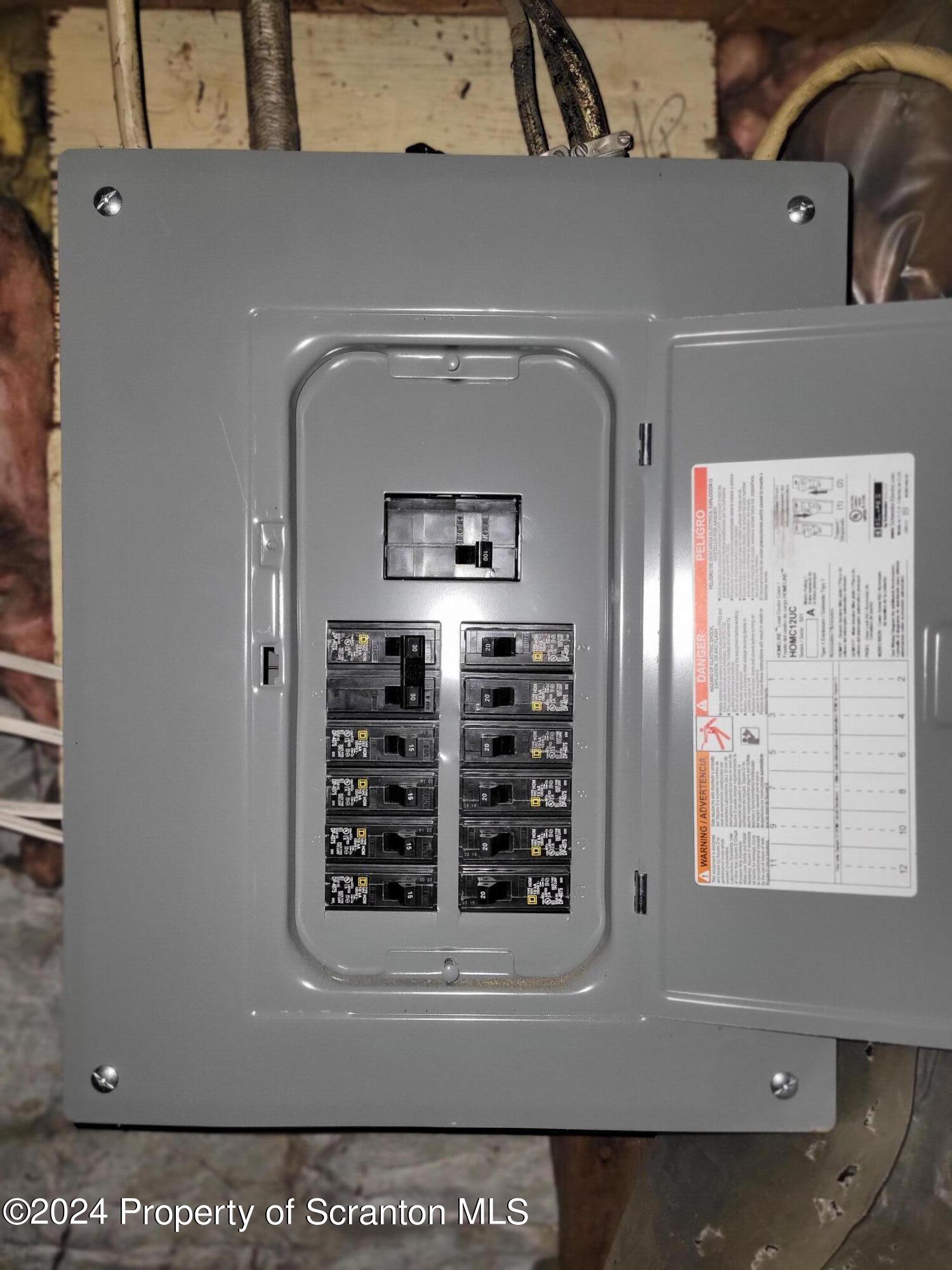 Scranton, Pennsylvania 18504, United States, 11 Bedrooms Bedrooms, ,5 BathroomsBathrooms,Residential,Active,65598