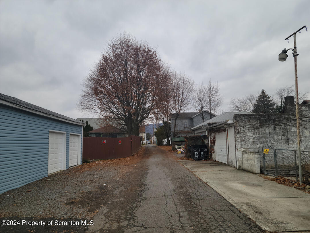 Scranton, Pennsylvania 18504, United States, 11 Bedrooms Bedrooms, ,5 BathroomsBathrooms,Residential,Active,65598