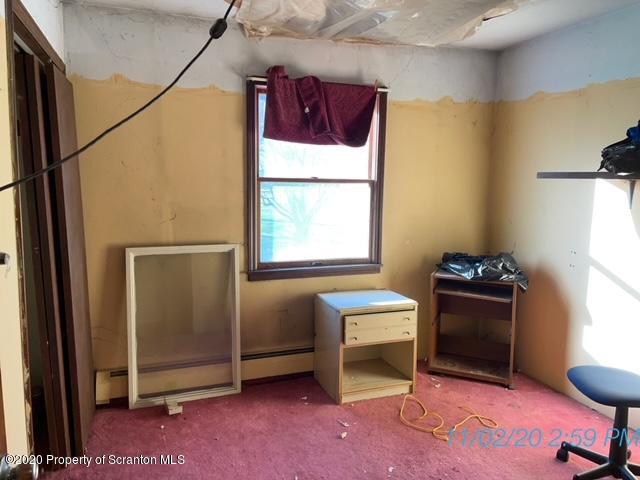 Forest City, Pennsylvania 18421, United States, 4 Bedrooms Bedrooms, ,2 BathroomsBathrooms,Residential,Pending,75410