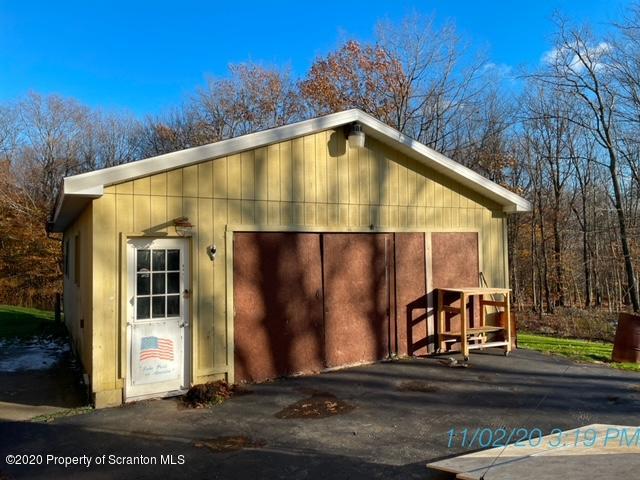 Forest City, Pennsylvania 18421, United States, 4 Bedrooms Bedrooms, ,2 BathroomsBathrooms,Residential,Pending,75410