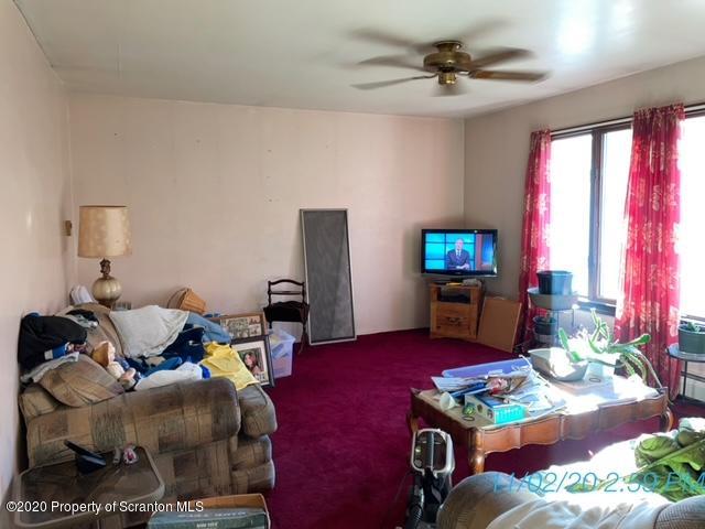 Forest City, Pennsylvania 18421, United States, 4 Bedrooms Bedrooms, ,2 BathroomsBathrooms,Residential,Pending,75410