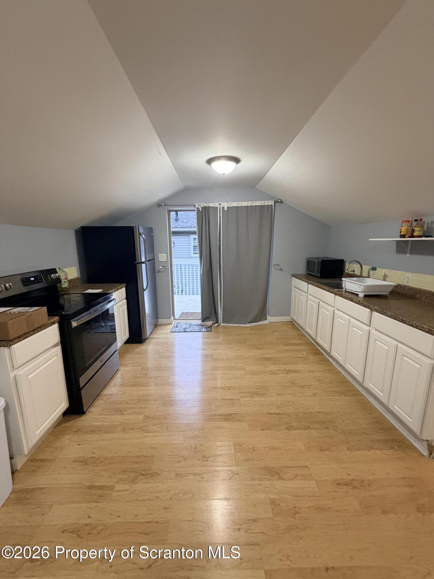 Photo 1 of 7 — 535 Maple Street 2, Scranton, PA 18505
