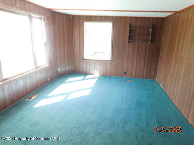 Ulster, Pennsylvania 18850, United States, 5 Bedrooms Bedrooms, ,1 BathroomBathrooms,Residential,Active,214560