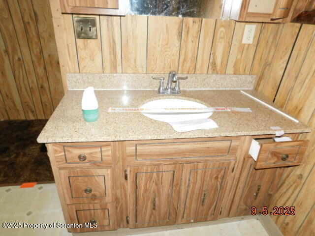 Ulster, Pennsylvania 18850, United States, 5 Bedrooms Bedrooms, ,1 BathroomBathrooms,Residential,Active,214560