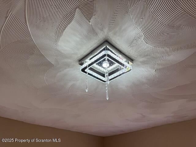 Scranton, Pennsylvania 18504, United States, 3 Bedrooms Bedrooms, ,1 BathroomBathrooms,Residential,Pending,124988