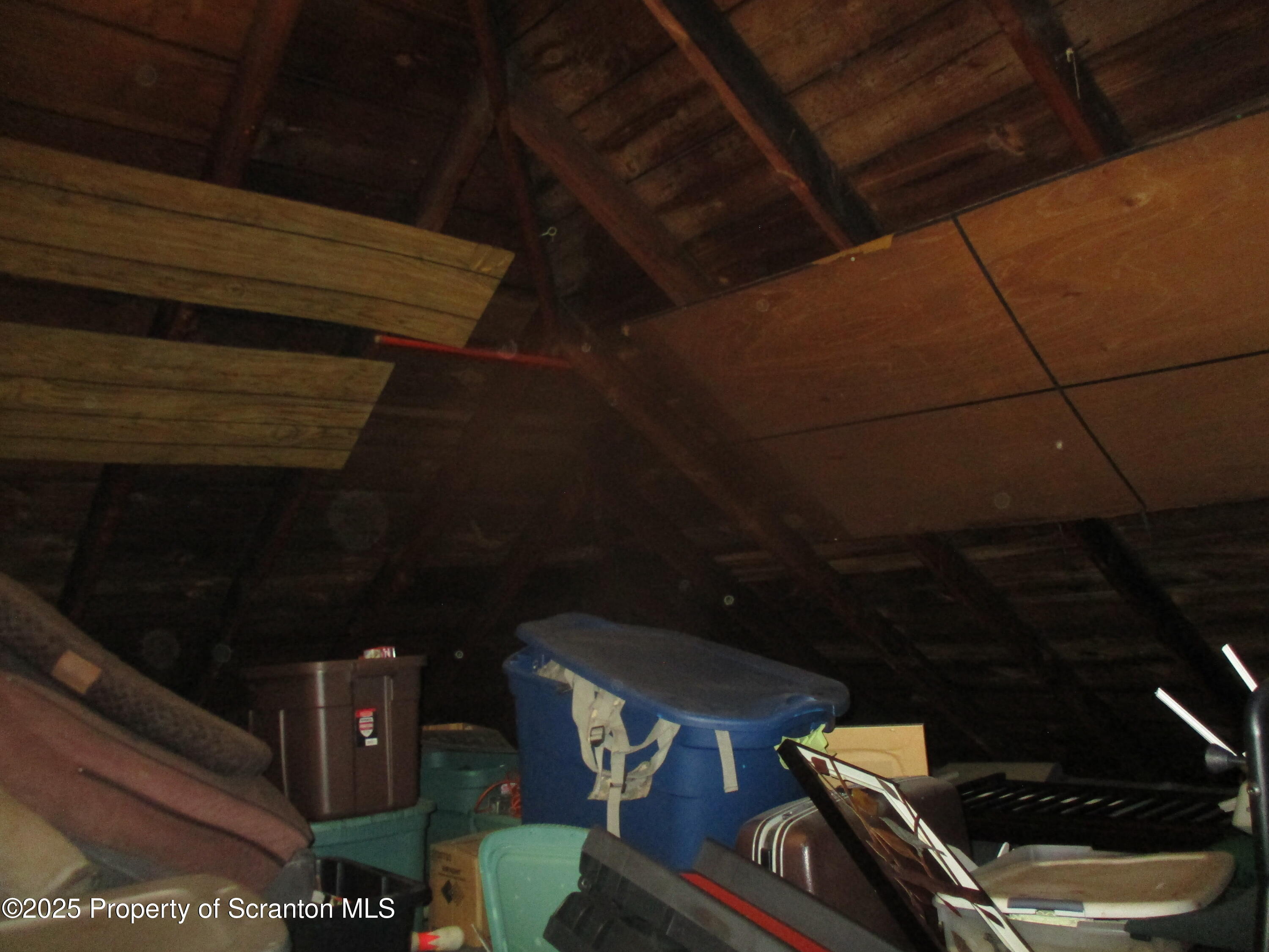 Throop, Pennsylvania 18512, United States, 4 Bedrooms Bedrooms, ,2 BathroomsBathrooms,Residential,Pending,467