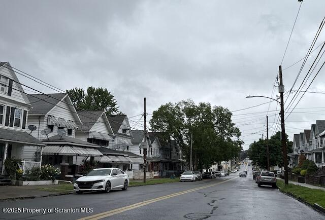 Wilkes-Barre, Pennsylvania 18702, United States, 3 Bedrooms Bedrooms, ,1 BathroomBathrooms,Residential,Pending,136679