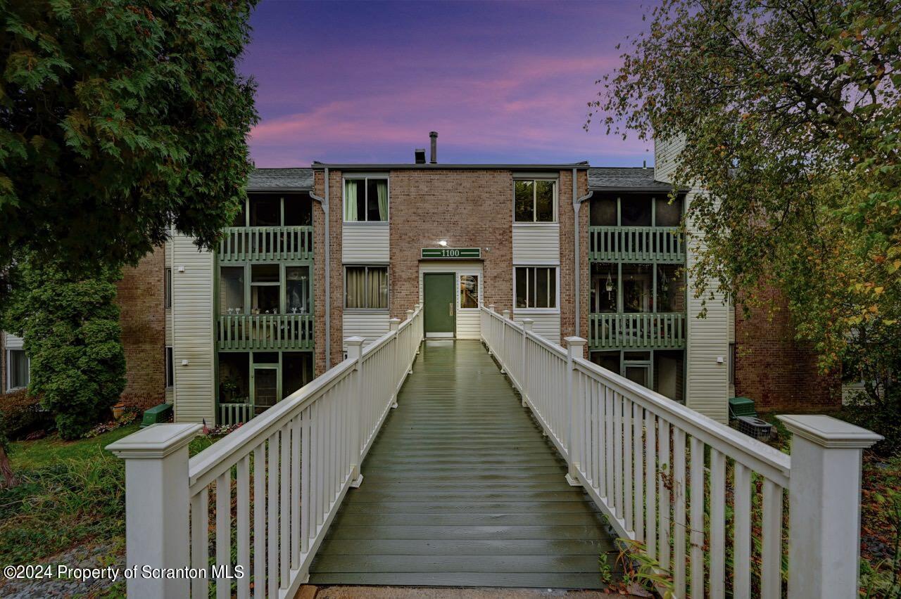 1102 Summit Pointe 01 Dusk Large