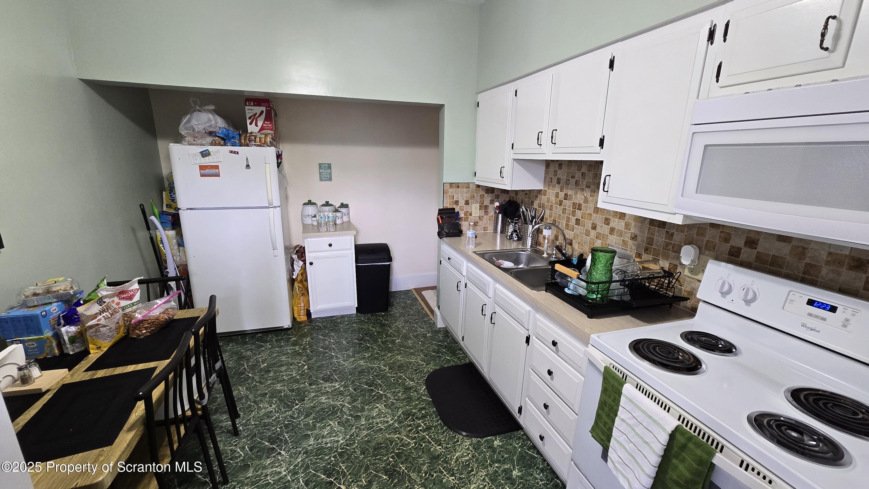 Plymouth, Pennsylvania 18651, United States, 10 Bedrooms Bedrooms, ,7 BathroomsBathrooms,Residential,Active,5364