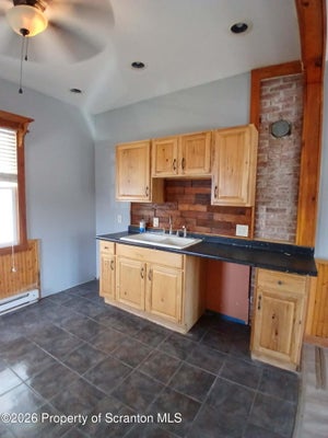 47 E PARKER ST, SCRANTON, PA 18509 - Image dafcfcbd6789f8e8fe993a7263ceaaba/1519129361