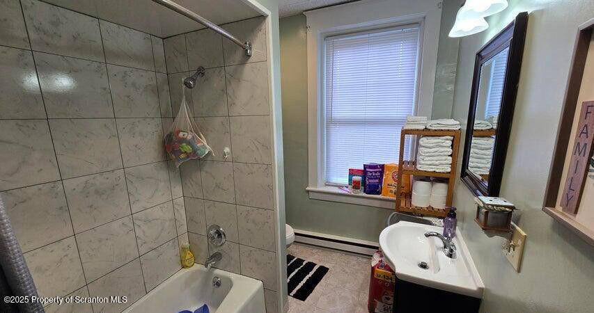 Plymouth, Pennsylvania 18651, United States, 2 Bedrooms Bedrooms, ,1 BathroomBathrooms,Residential,Active,231147