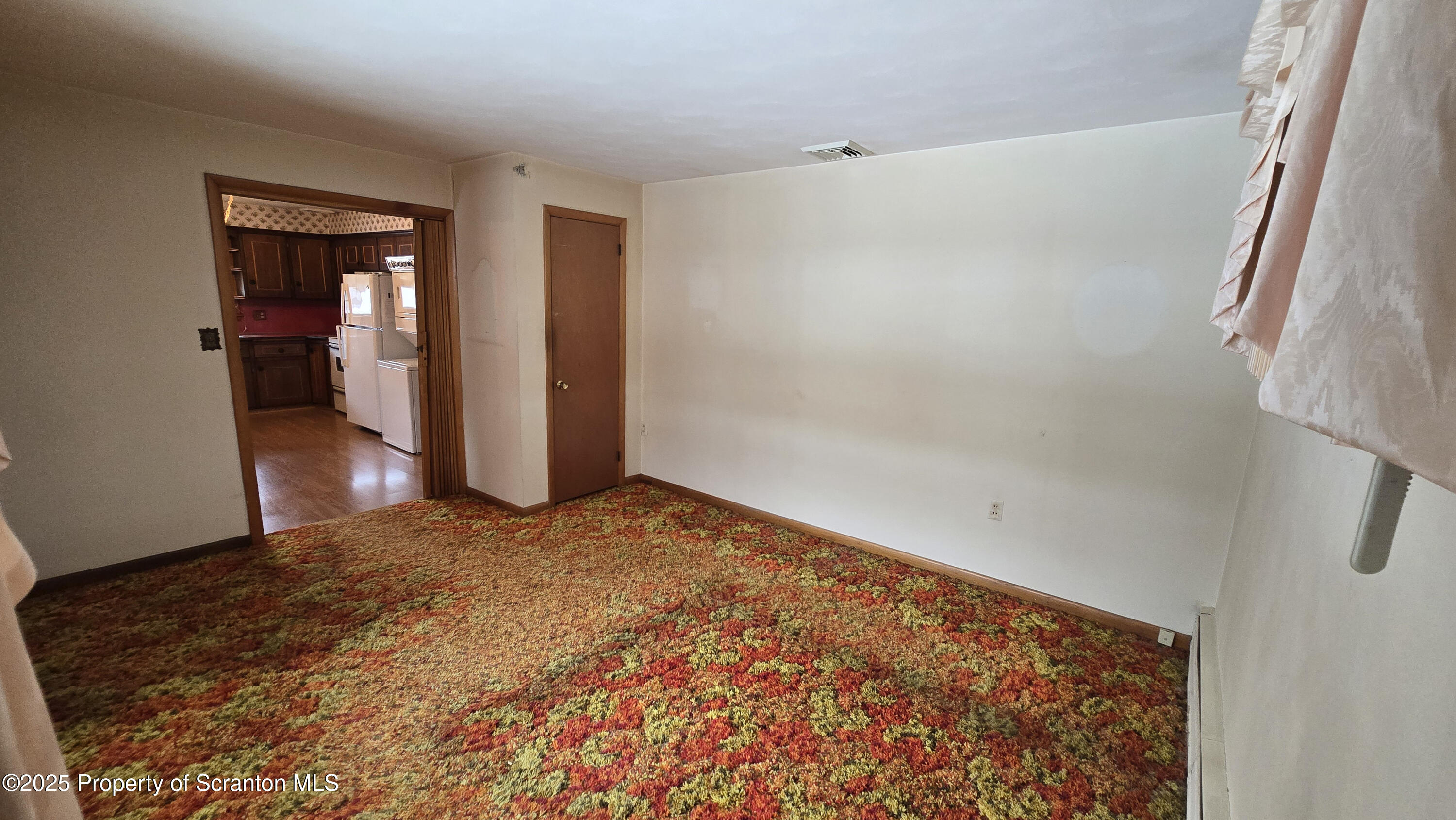 Swoyersville, Pennsylvania 18704, United States, 3 Bedrooms Bedrooms, ,2 BathroomsBathrooms,Residential,Active,217067