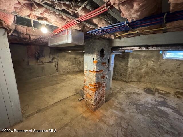 West Pittston, Pennsylvania 18643, United States, 3 Bedrooms Bedrooms, ,2 BathroomsBathrooms,Residential,Active,33007