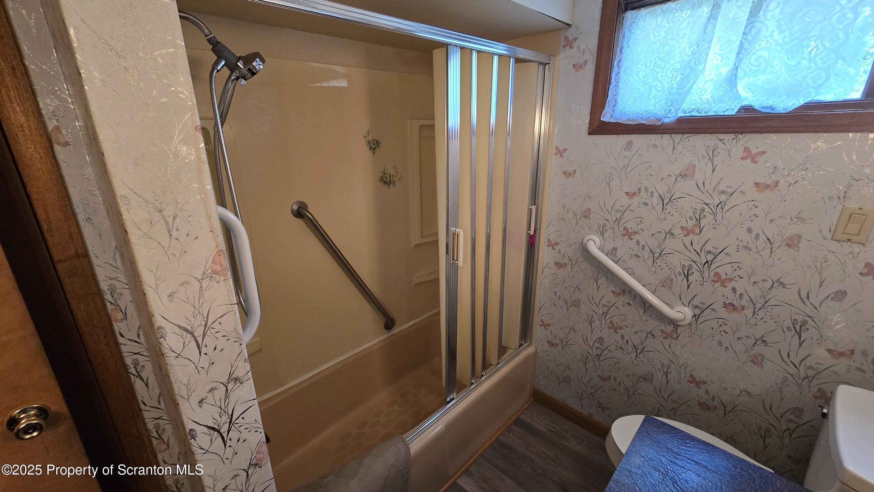 Duryea, Pennsylvania 18642, United States, 3 Bedrooms Bedrooms, ,2 BathroomsBathrooms,Residential,Active,177488