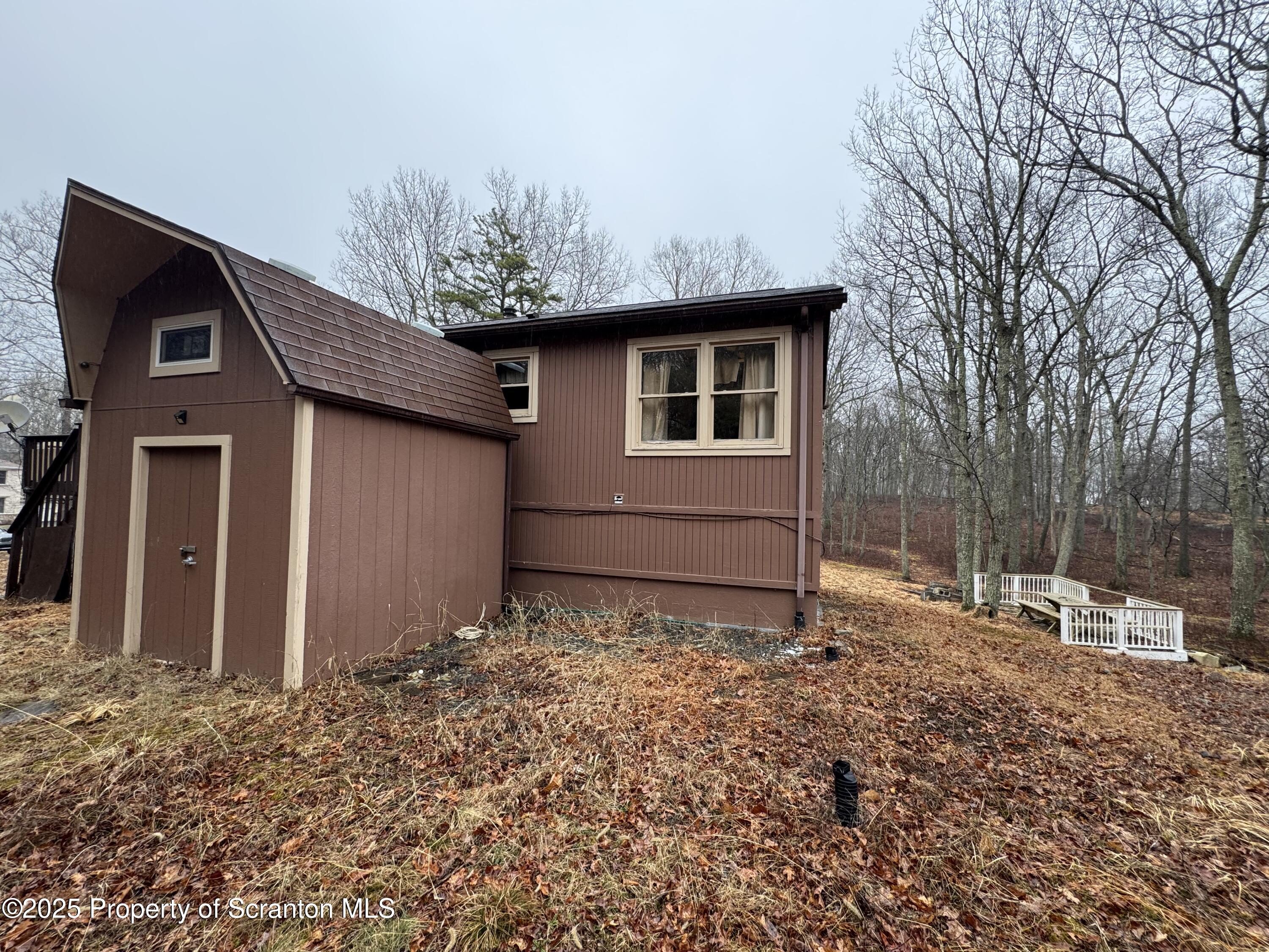 Bushkill, Pennsylvania 18324, United States, 4 Bedrooms Bedrooms, ,2 BathroomsBathrooms,Residential,Active,94864