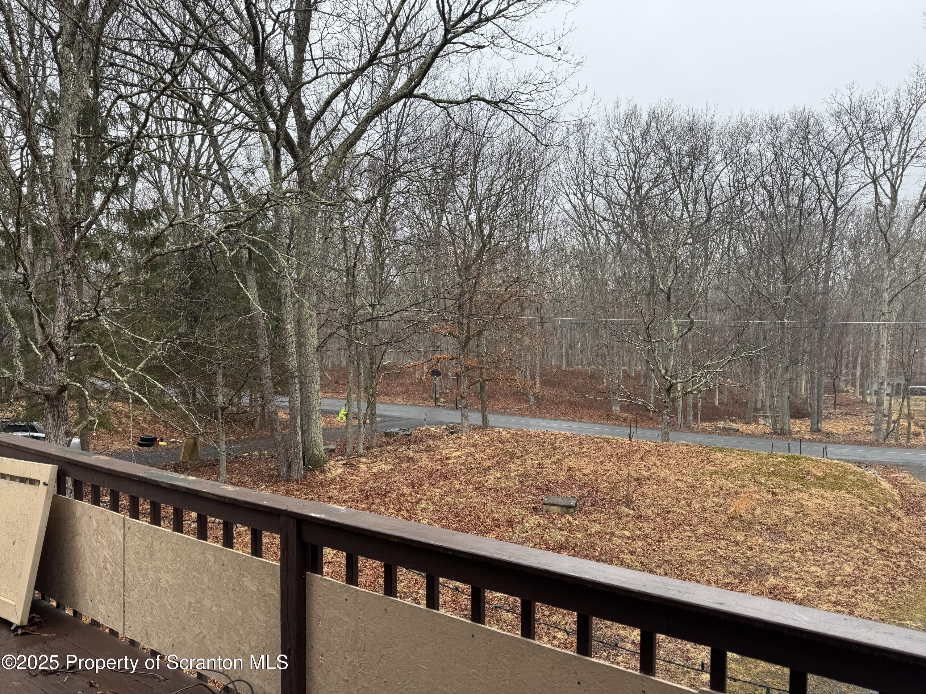 Bushkill, Pennsylvania 18324, United States, 4 Bedrooms Bedrooms, ,2 BathroomsBathrooms,Residential,Active,94864