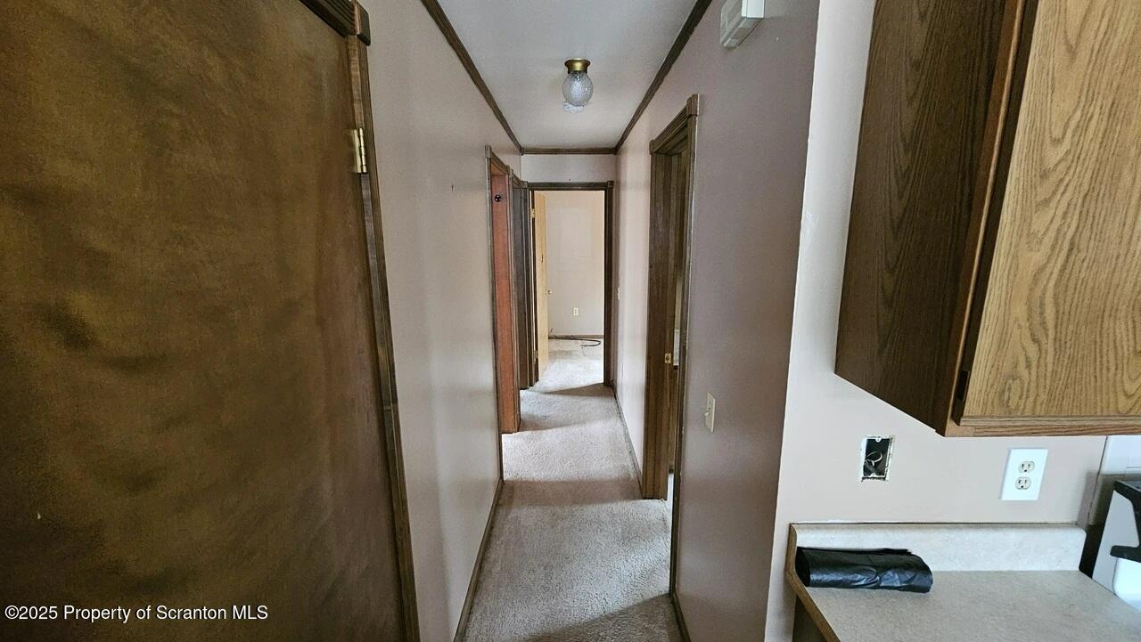 Bushkill, Pennsylvania 18324, United States, 4 Bedrooms Bedrooms, ,2 BathroomsBathrooms,Residential,Active,94864