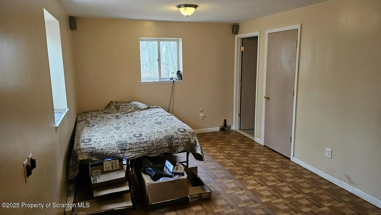 Bushkill, Pennsylvania 18324, United States, 4 Bedrooms Bedrooms, ,2 BathroomsBathrooms,Residential,Active,94864