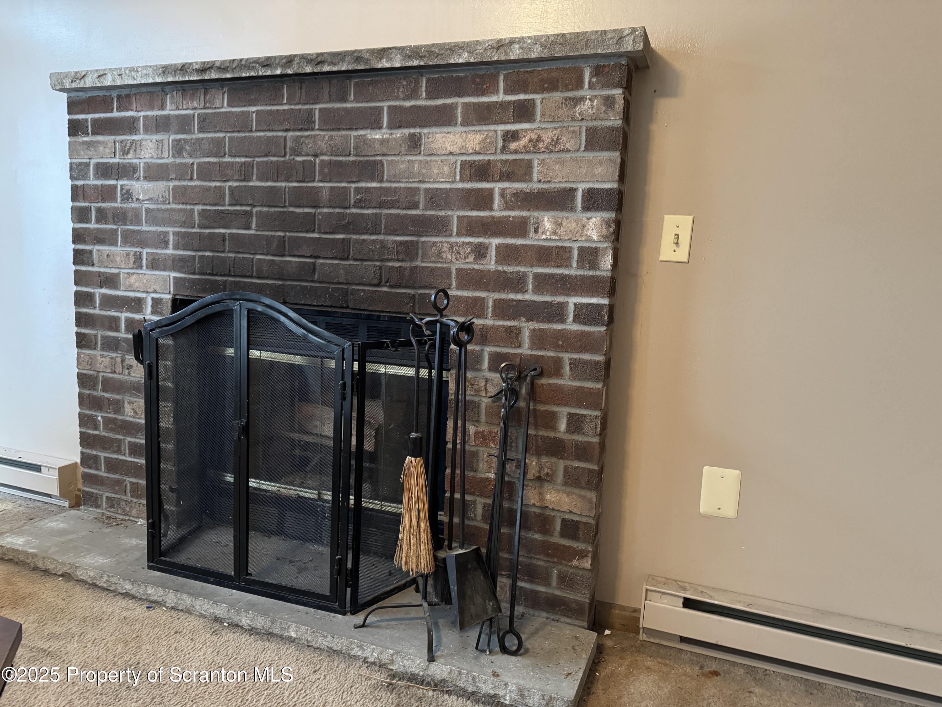 Bushkill, Pennsylvania 18324, United States, 4 Bedrooms Bedrooms, ,2 BathroomsBathrooms,Residential,Active,94864