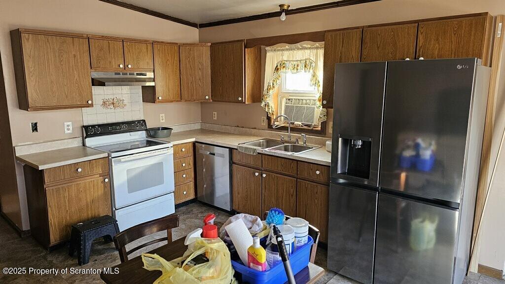 Bushkill, Pennsylvania 18324, United States, 4 Bedrooms Bedrooms, ,2 BathroomsBathrooms,Residential,Active,94864