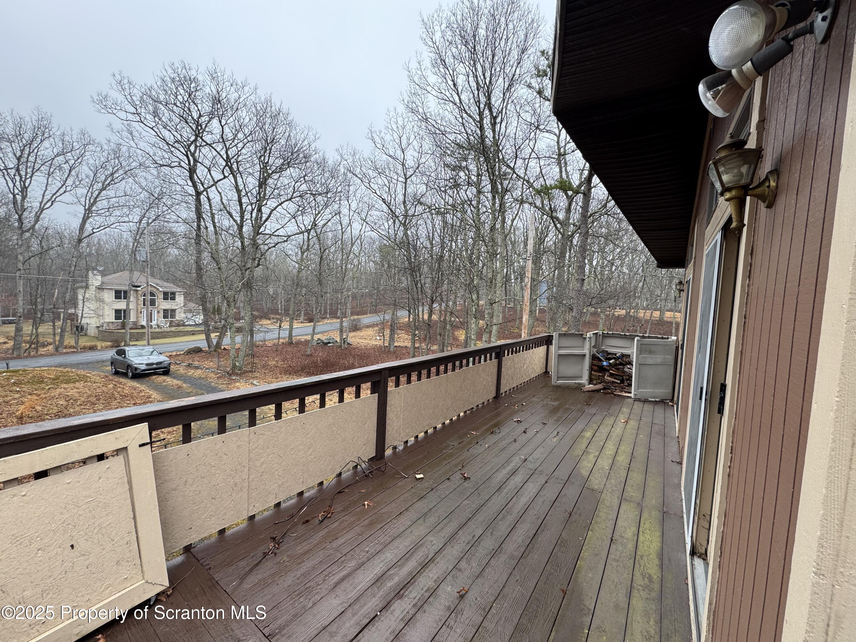 Bushkill, Pennsylvania 18324, United States, 4 Bedrooms Bedrooms, ,2 BathroomsBathrooms,Residential,Active,94864