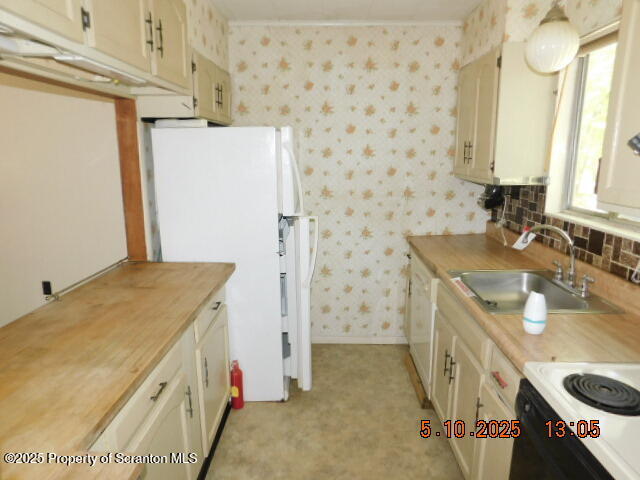 Dingmans Ferry, Pennsylvania 18328, United States, 3 Bedrooms Bedrooms, ,2 BathroomsBathrooms,Residential,Active,131343